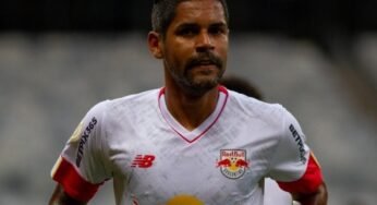 Santos anuncia contratação de Aderlan, ex-Red Bull Bragantino