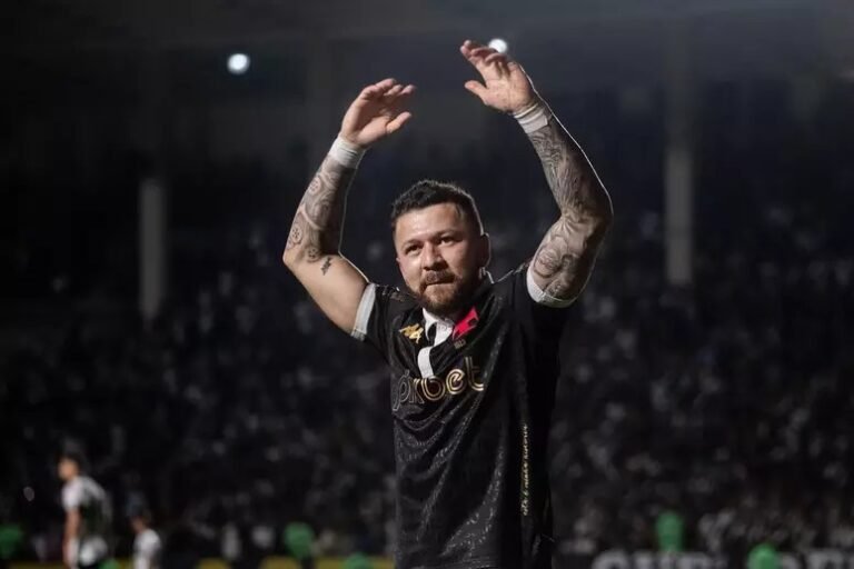 Vasco segue planejando elenco para 2024 e encaminha renovação com Rossi