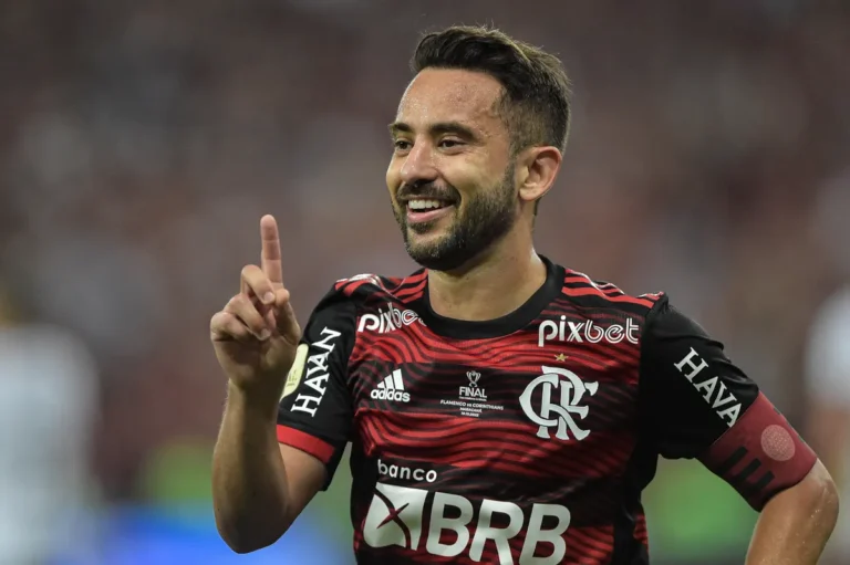 Everton Ribeiro faz contraproposta e aguarda resposta definitiva do Flamengo sobre renovação