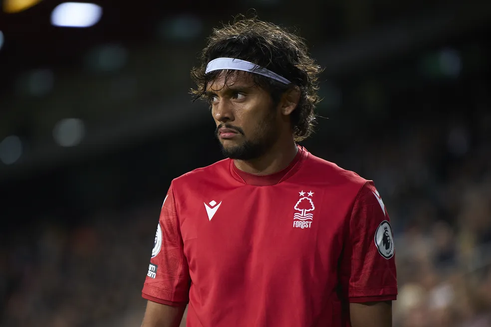 Nottingham Forest complica negociações por Scarpa, mas Atlético não desiste