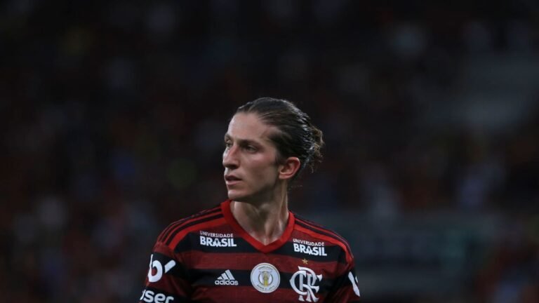 Filipe Luís encerra passagem pelo Flamengo com números expressivos