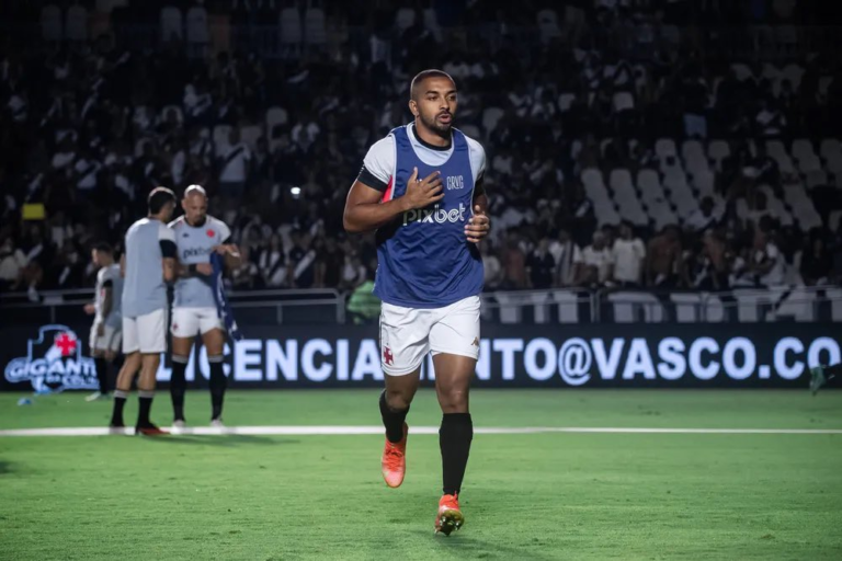 Vasco procura Atlético e tenta permanência de Paulo Henrique para 2024