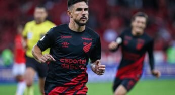 Santos acerta contratação de Willian Bigode