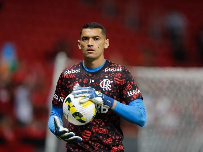 Flamengo acerta venda de goleiro Santos ao Fortaleza, mas quer ter o atleta até o fim de janeiro