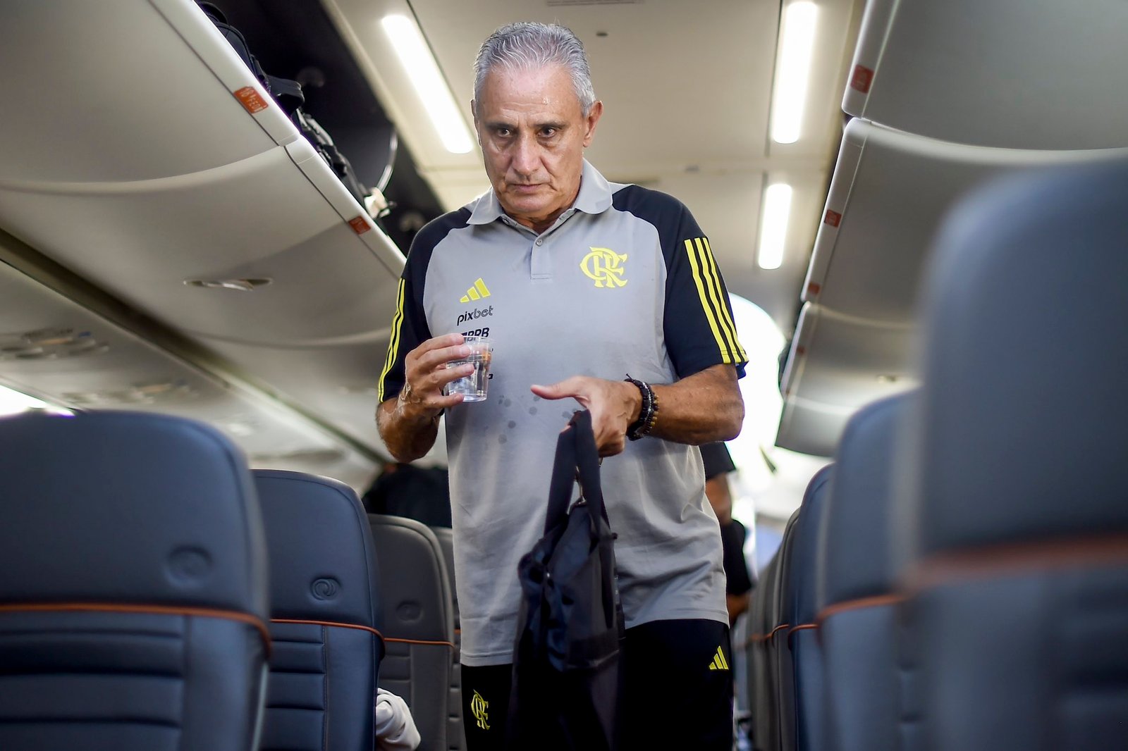 Tite comenta sobre busca do Flamengo por reforços: “Não vai ser para quantificar, mas qualificar”