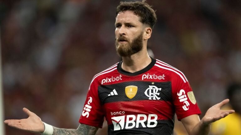 Flamengo descarta venda de Léo Pereira ao Olympiacos