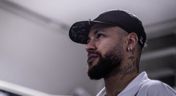 Se recuperando de cirurgia, Neymar vai assistir o clássico entre Santos e Corinthians na Vila