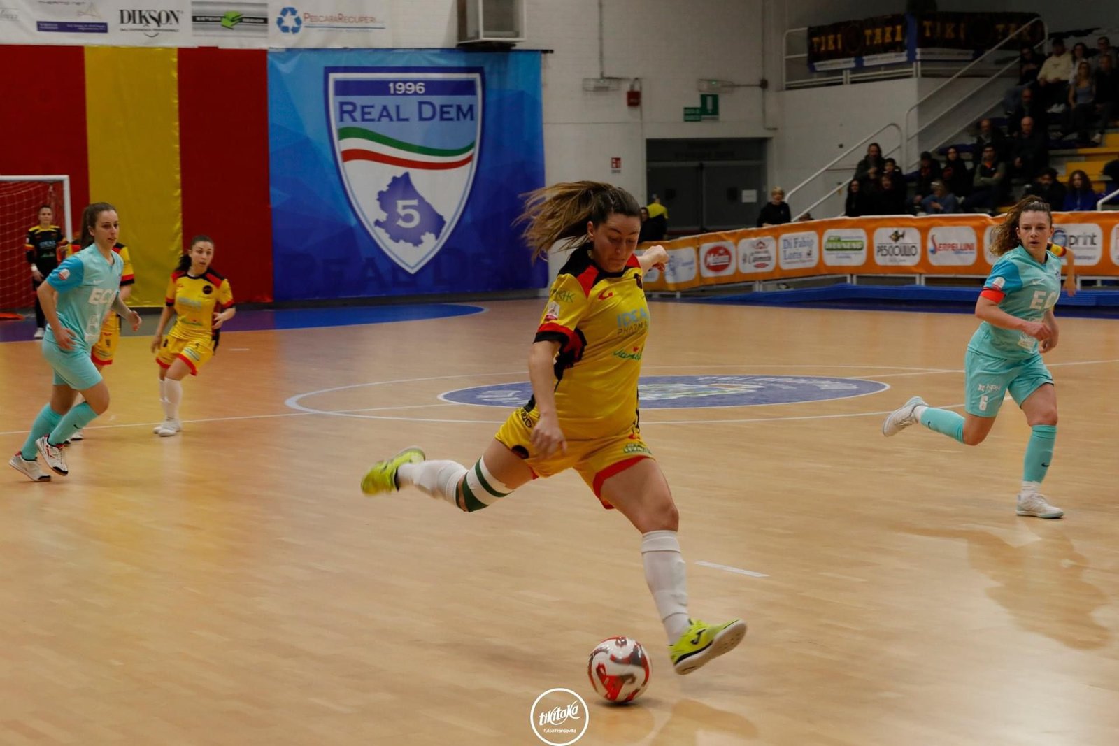 Débora Vanin fala da expectativa dos playoffs do Calcio Feminino; “Ano passado batemos na trave”