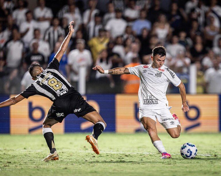 Santos terá o desfalque de Ávaro Barreal contra o Red Bull Bragantino; Veja os possíveis substituto