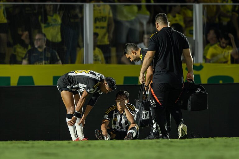 Atlético informa lesões de Lyanco e Gabriel Menino, e Alan Franco se lesiona em duelo contra o Mirassol