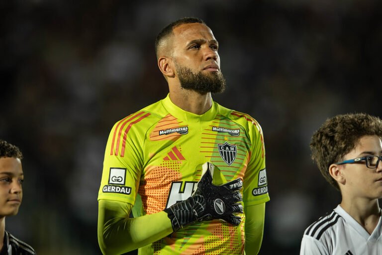 Everson comemora os 300 jogos pelo Atlético e fala sobre empate fora de casa: “Queríamos a vitória”