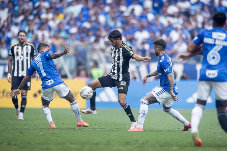 Diretoria do Atlético descarta clássicos diante o Cruzeiro com torcida dividida no Mineirão