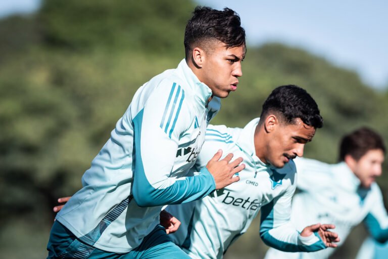 Antes do clássico diante do Atlético, Cruzeiro enfrenta o Sport com 5 jogadores pendurados; veja quais