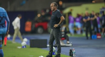 Após derrota no Chile, Cuca assume responsabilidade e pede desculpas ao torcedor: “Não é nem justo eu pedir isso”