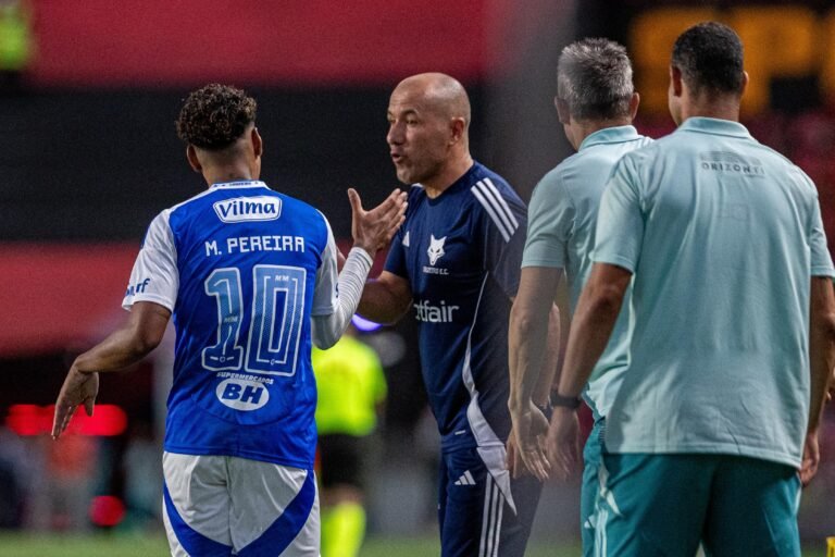 Leonardo Jardim rasga elogios ao time do Cruzeiro após goleada contra o Sport: ‘Excelente’