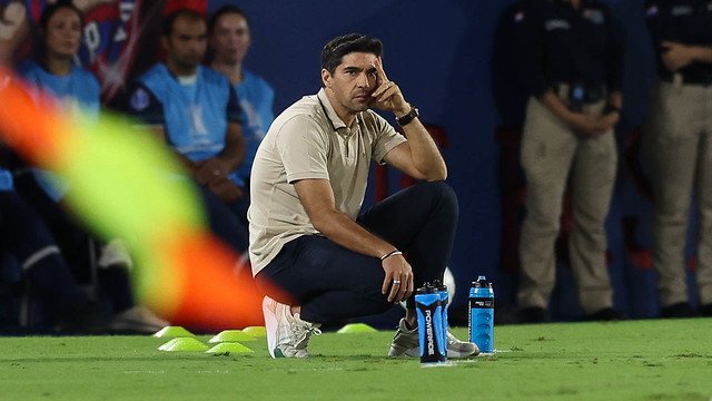 Abel Ferreira mantém 100% de aproveitamento contra o Cerro Porteño