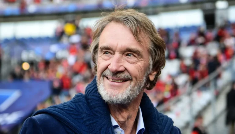 Sir Jim Ratcliffe considera vender o Nice para assumir controle total do Manchester United