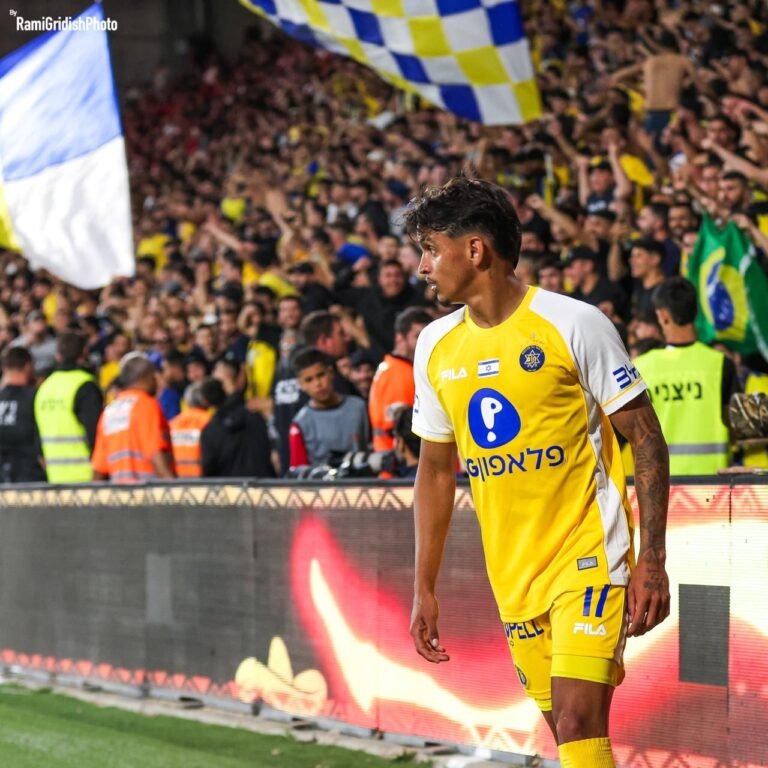 Patati atinge 20 participações em gols na temporada e se firma como um dos protagonistas do Maccabi Tel Aviv