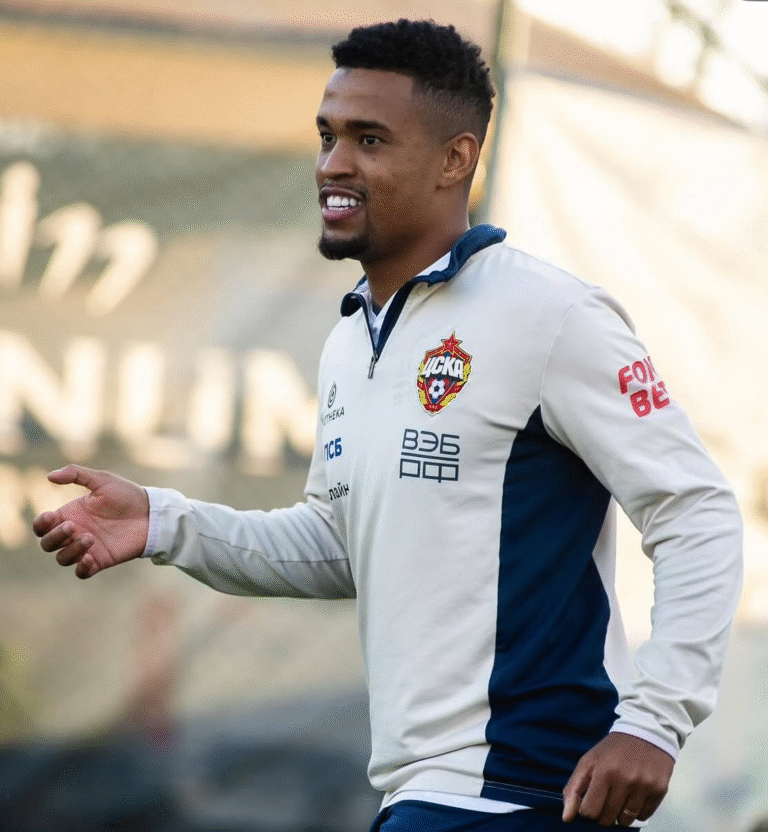 Artilheiro do Brasileirão 2024 pelo Vitória, Alerrandro está na mira do Internacional