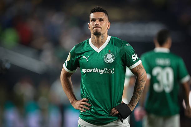 Técnico do Vasco, Fernando Diniz, revela desejo de contar com Paulinho, do Palmeiras