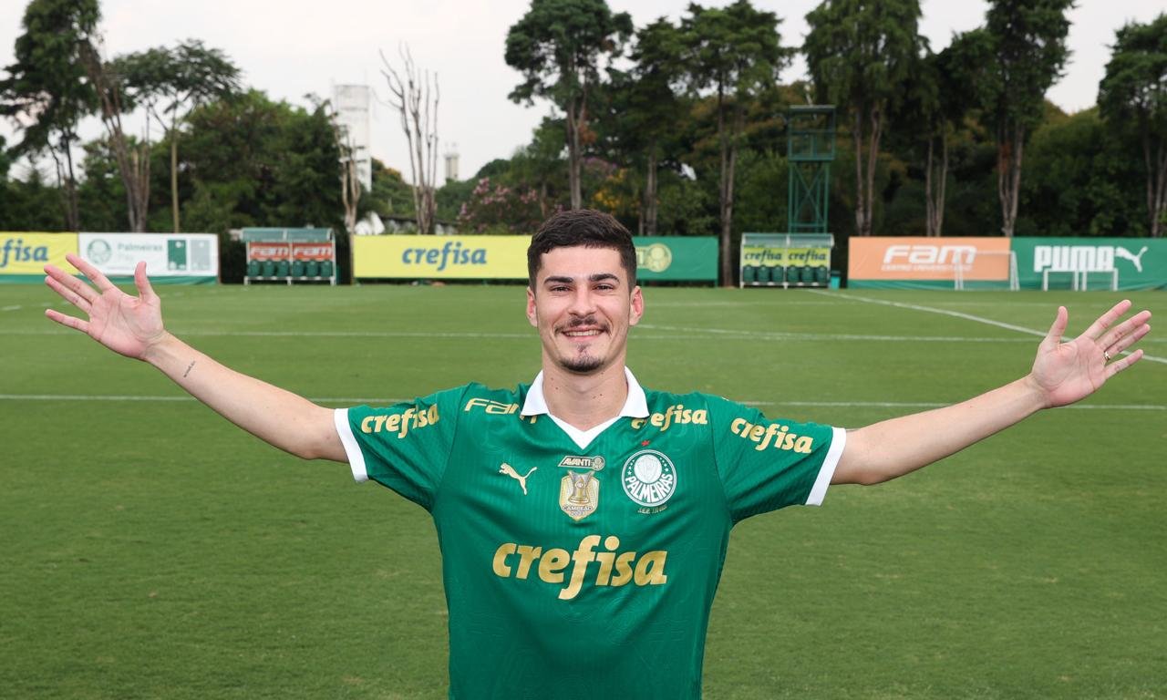 Rômulo, que pertence ao Palmeiras, vai deixar o Ceará