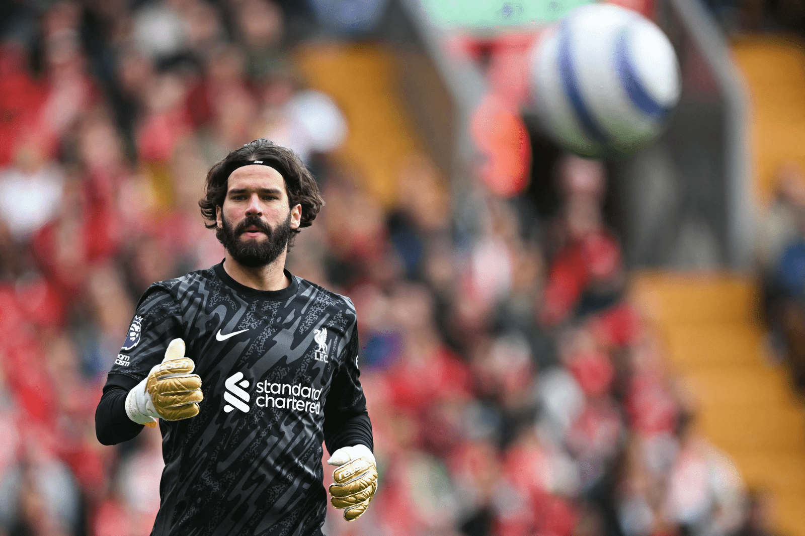 Por questões pessoais, Alisson é liberado de pré-temporada do Liverpool