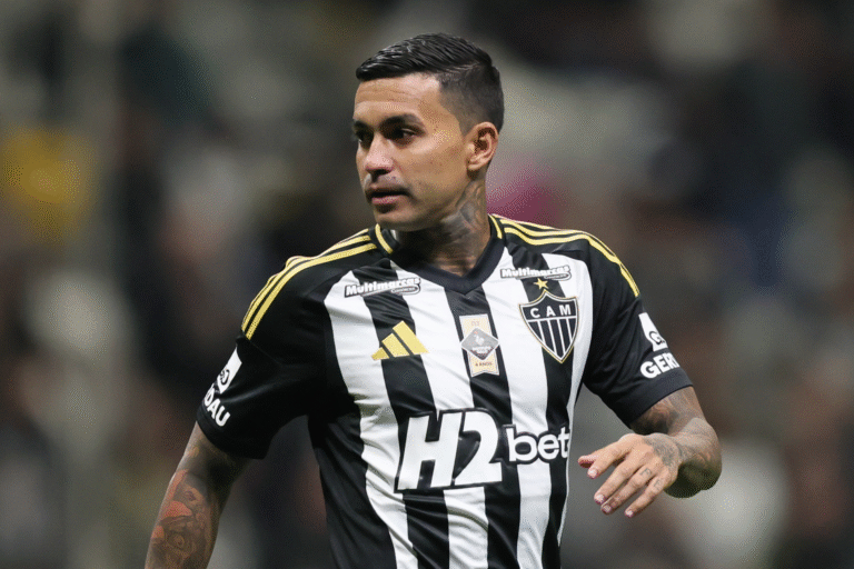 STJD concede efeito suspensivo parcial a Dudu, mas jogador ainda será desfalque no Atlético
