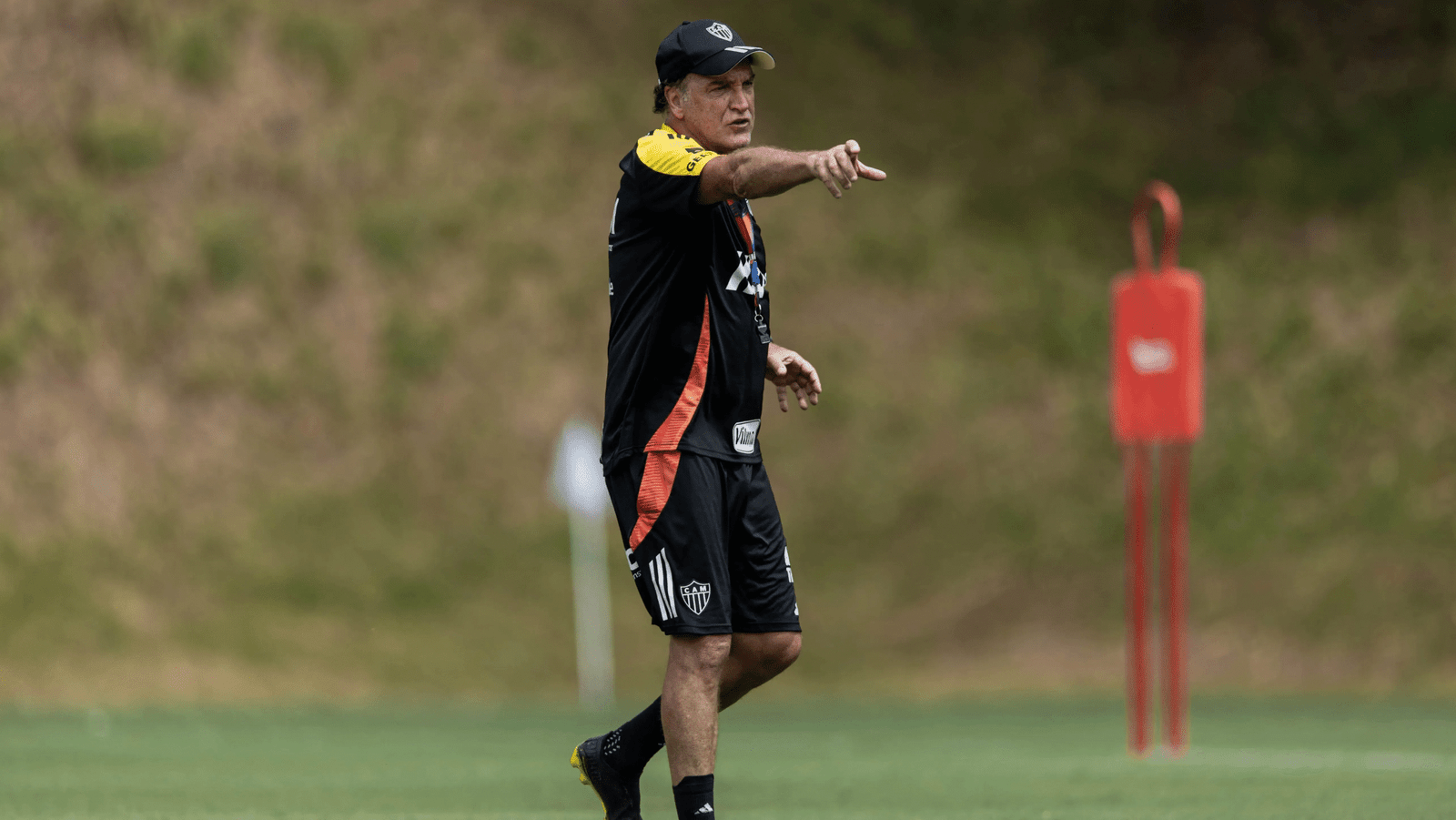 Atlético-MG: Cuca pode ter três reforços contra o Flamengo, pela Copa do Brasil