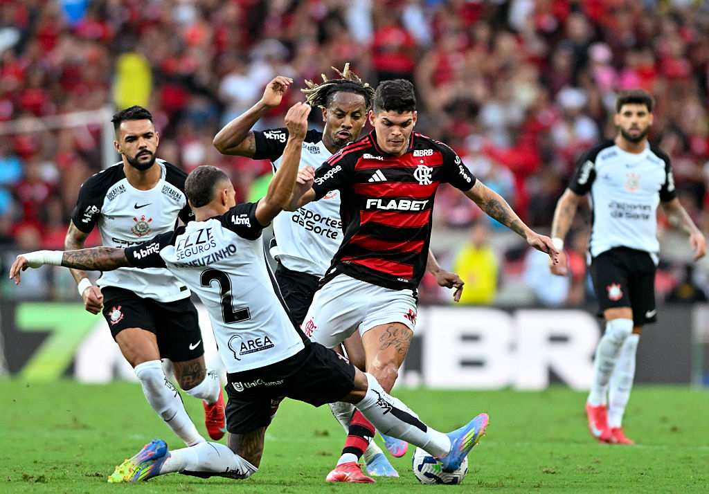 Adversário do Cruzeiro, Corinthians ainda não venceu ninguém do top-10 do Brasileiro