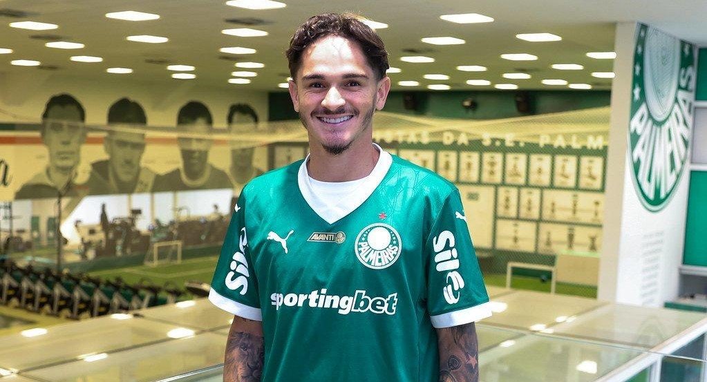 Khellven é registrado no BID e Palmeiras marca data de apresentação