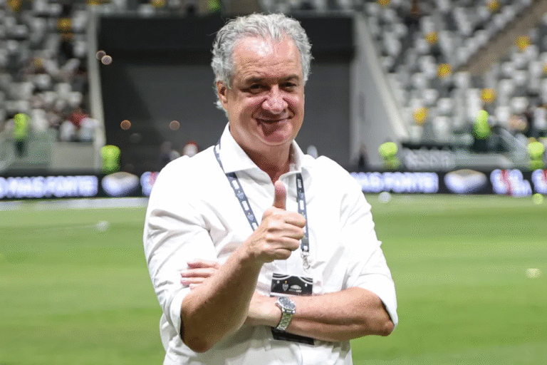 Presidente do Atlético critica arbitragem e ataca Raphael Claus: “Erra sempre contra o Galo”
