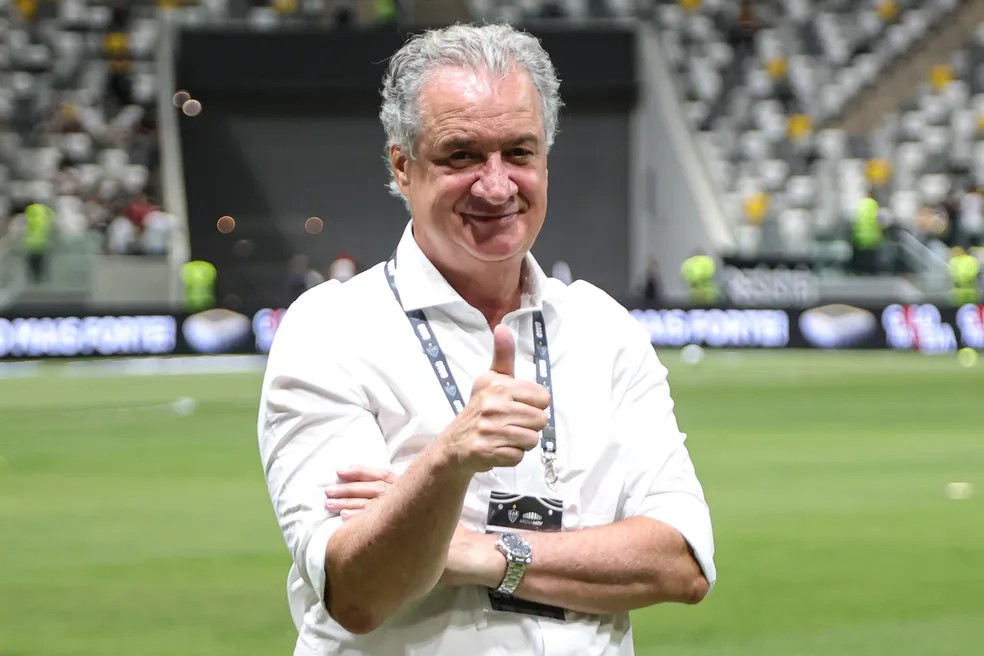 Presidente do Atlético critica arbitragem e ataca Raphael Claus: “Erra sempre contra o Galo”