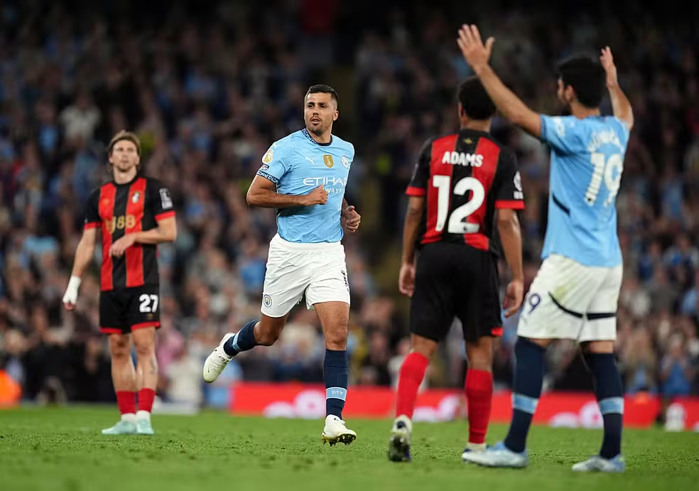 Rodri, do Manchester City, sofre nova lesão e está fora do início da temporada