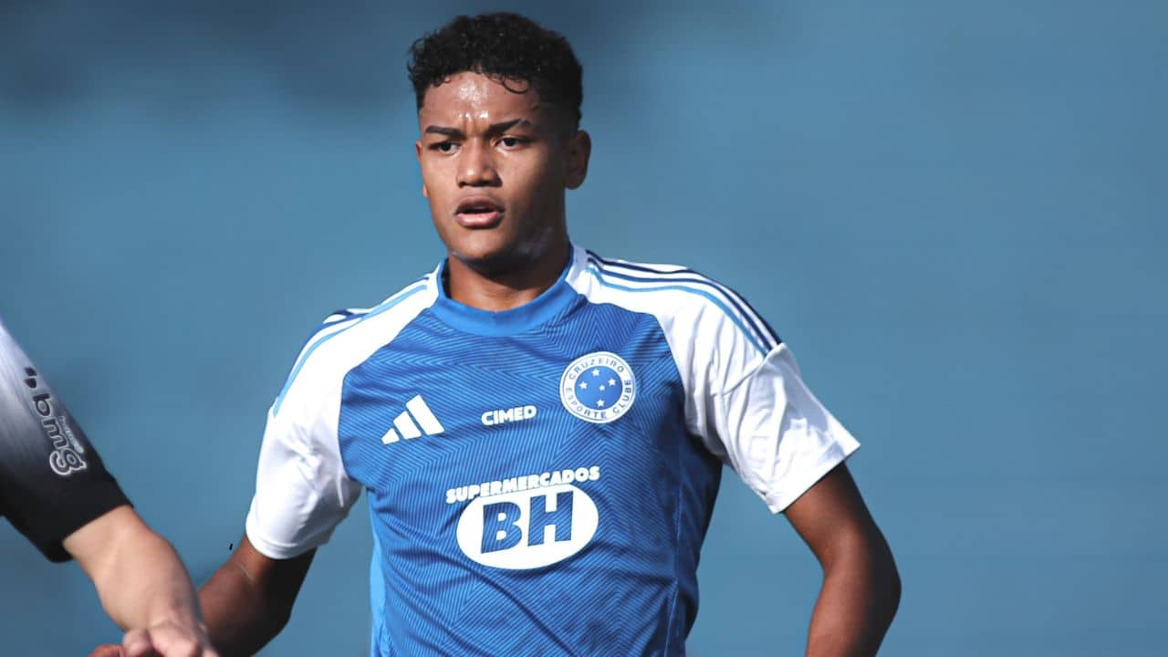 Shakhtar Donetsk demonstra interesse na contratação de Kaique Kenji, destaque do Cruzeiro na temporada