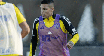 Guilherme Arana é liberado pelo departamento médico do Atlético e fica a disposição de Cuca para decisão diante o Flamengo